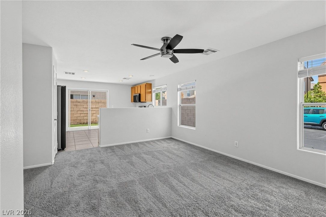 139 Trumphet Lilly Avenue — photo 4