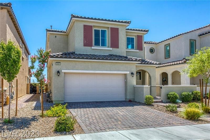 8060 Skye Dragon Street — photo 1