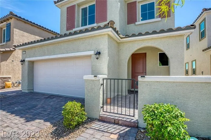 8060 Skye Dragon Street — photo 2