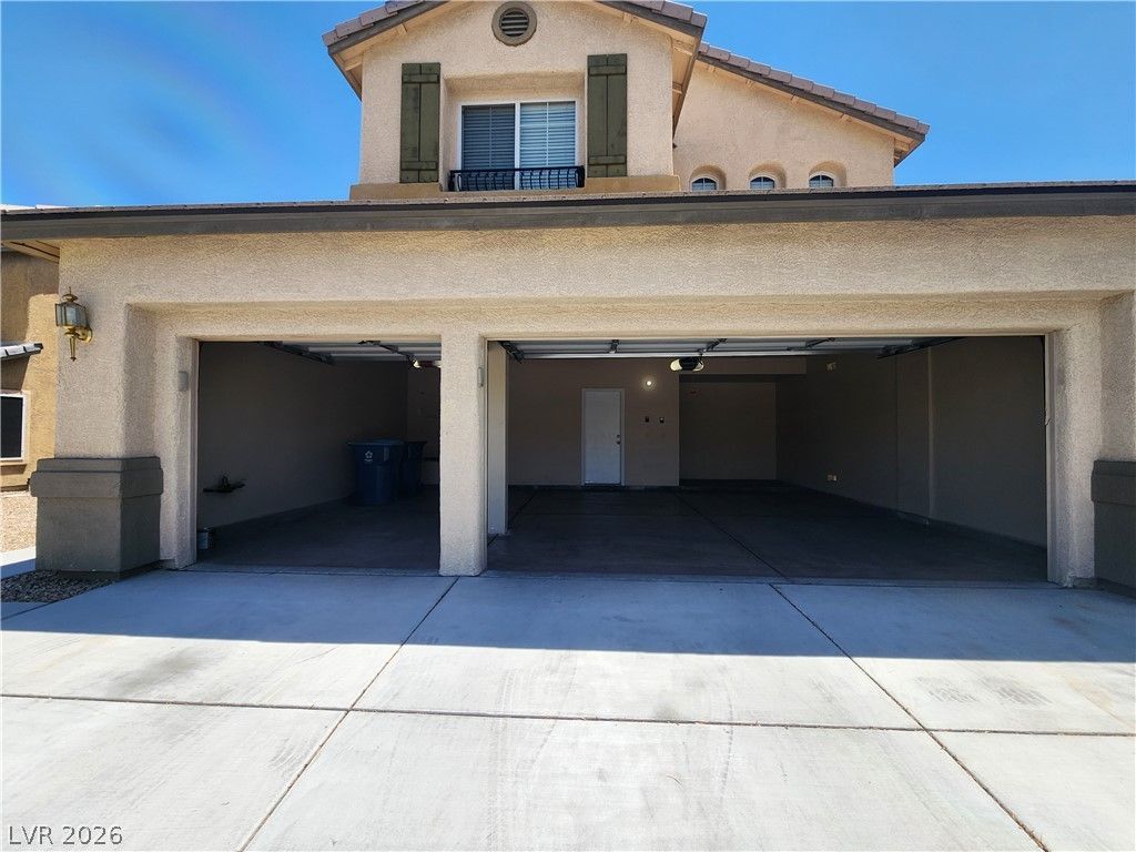 7748 CASCADE BLUFFS Court — photo 3