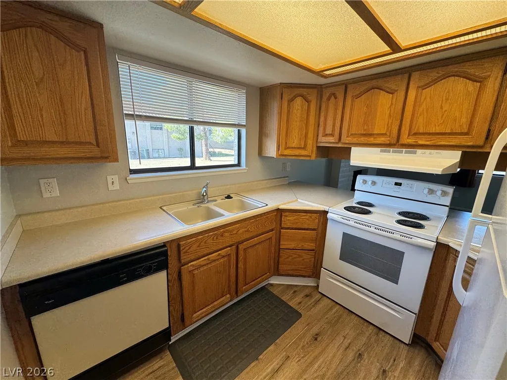 1314 Capri Drive D — photo 4