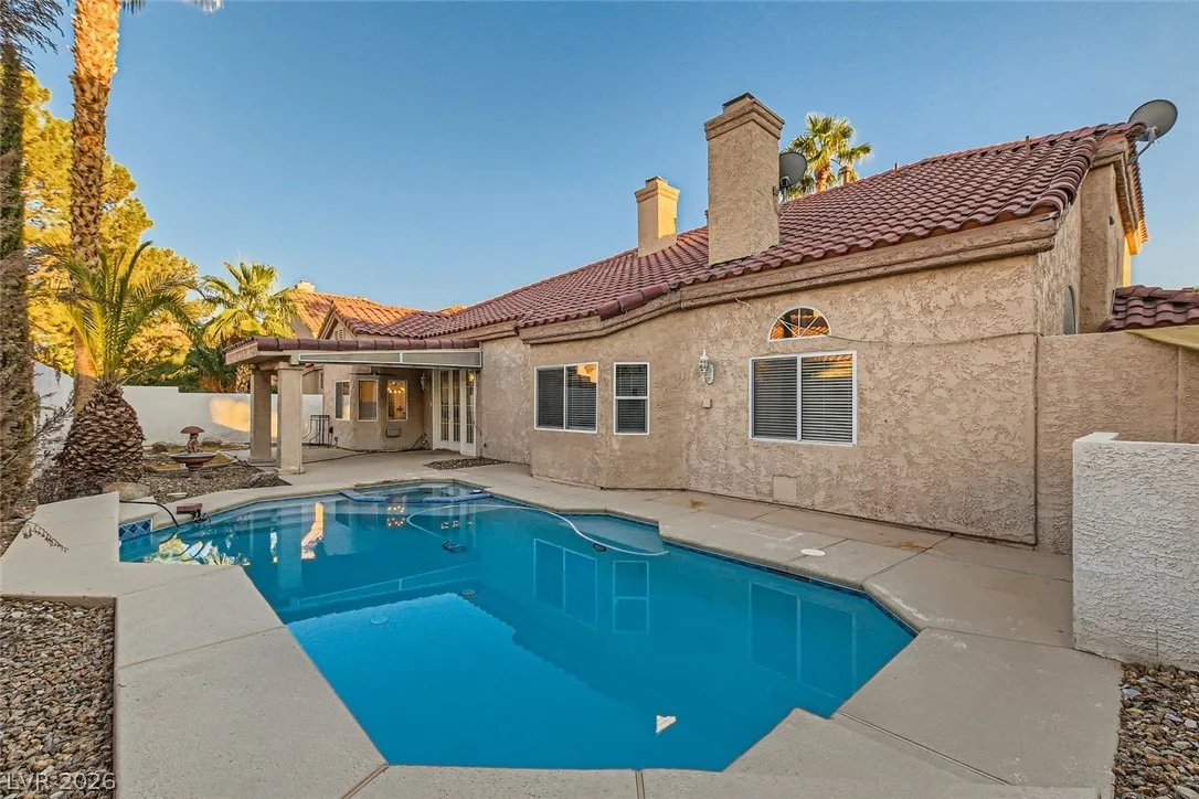 7624 Desert Largo Avenue — photo 2