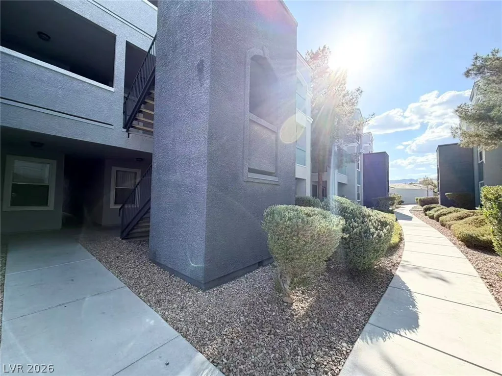 6955 North Durango Drive 1101 — photo 3