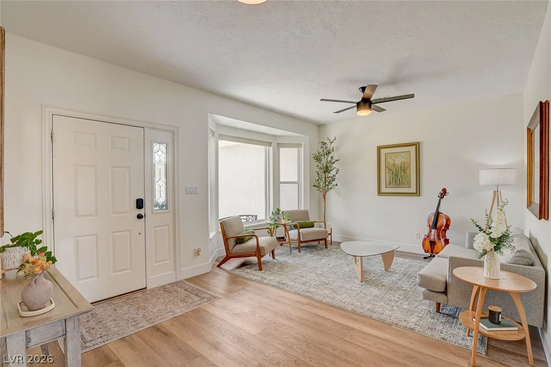 4362 Thistle Street — photo 4