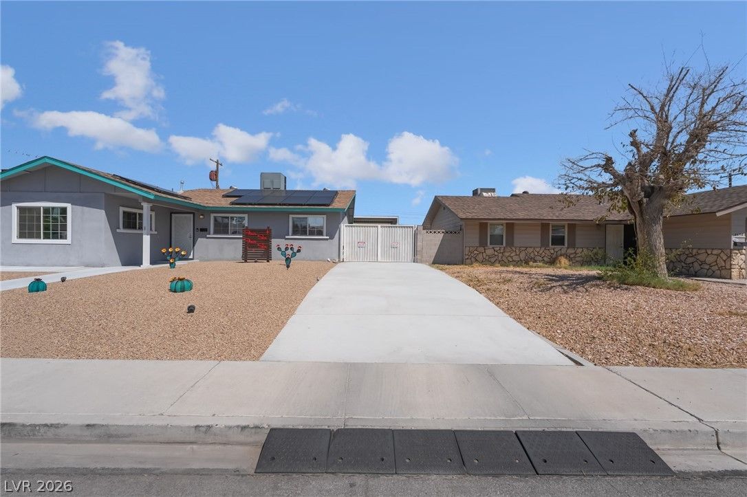 4646 Dennis Way — photo 4