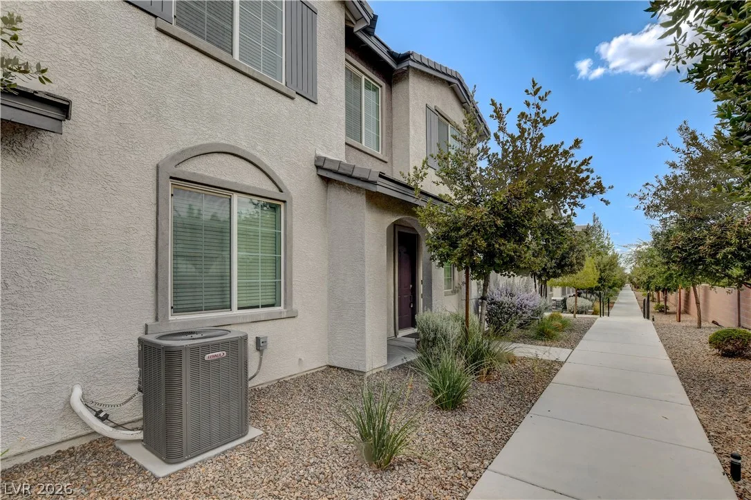 20 Barbara Lane 11 — photo 2
