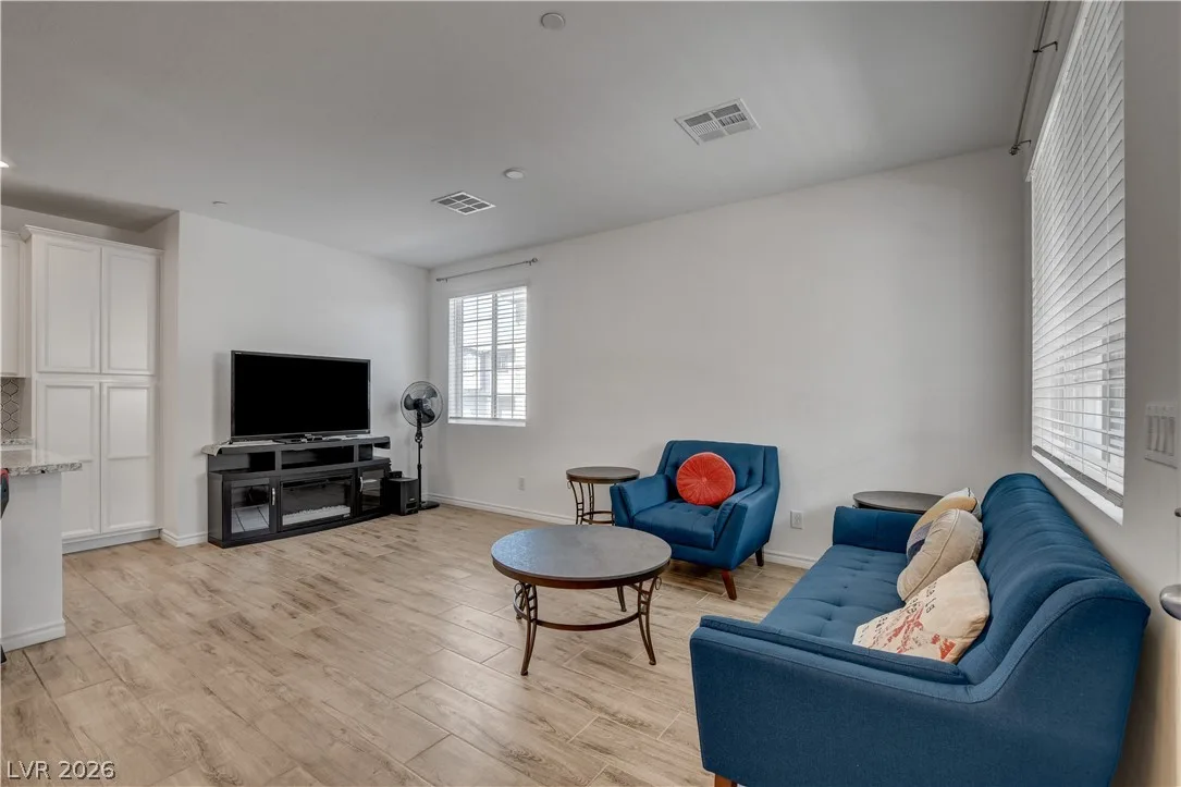 20 Barbara Lane 11 — photo 4