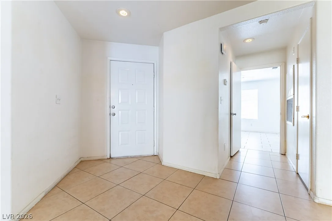 1420 JAMIELINN Lane 102 — photo 4