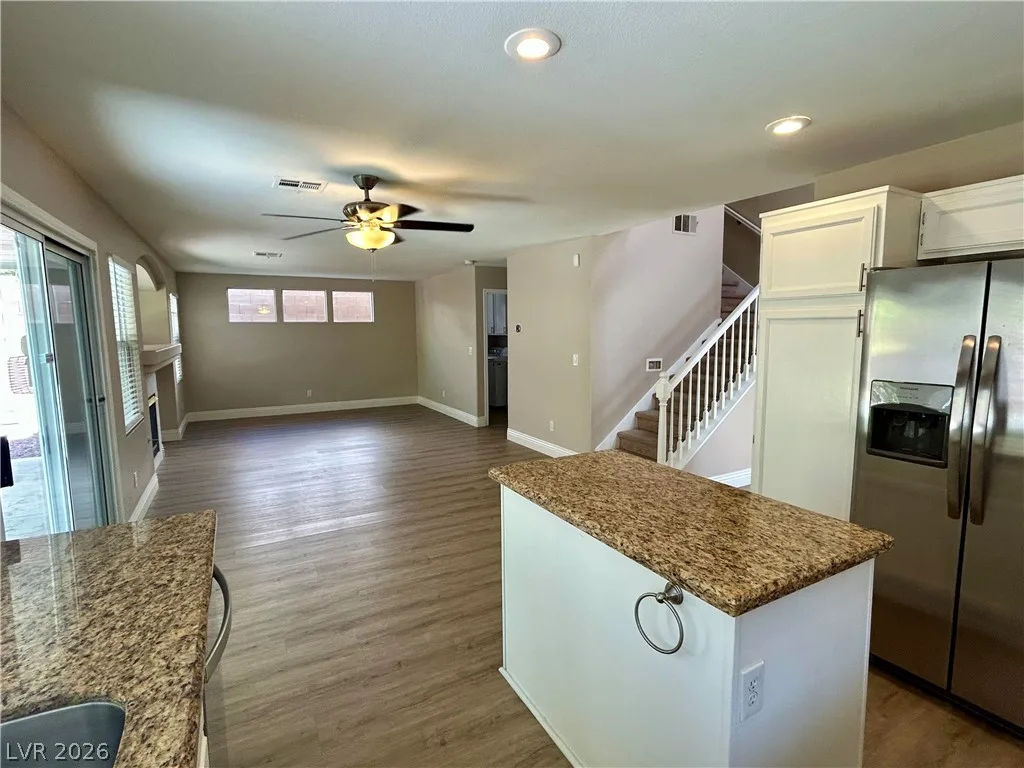 10409 Mountain Lodge Place — photo 3