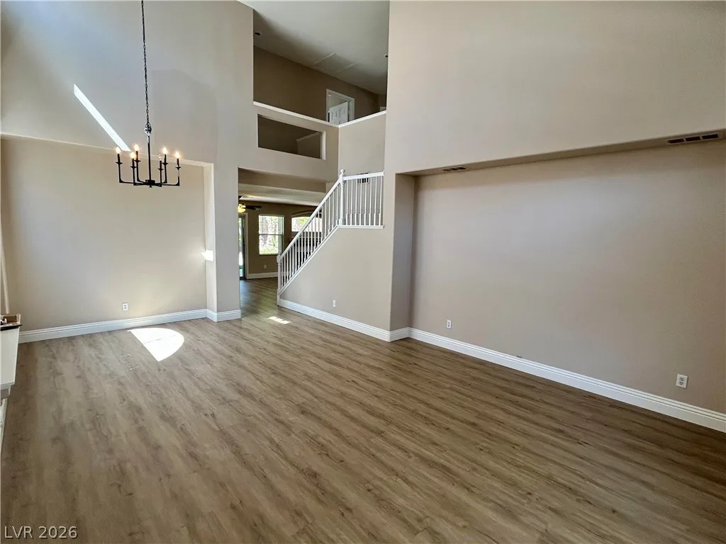 10409 Mountain Lodge Place — photo 4