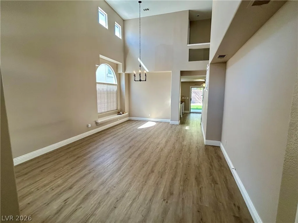 10409 Mountain Lodge Place — photo 5