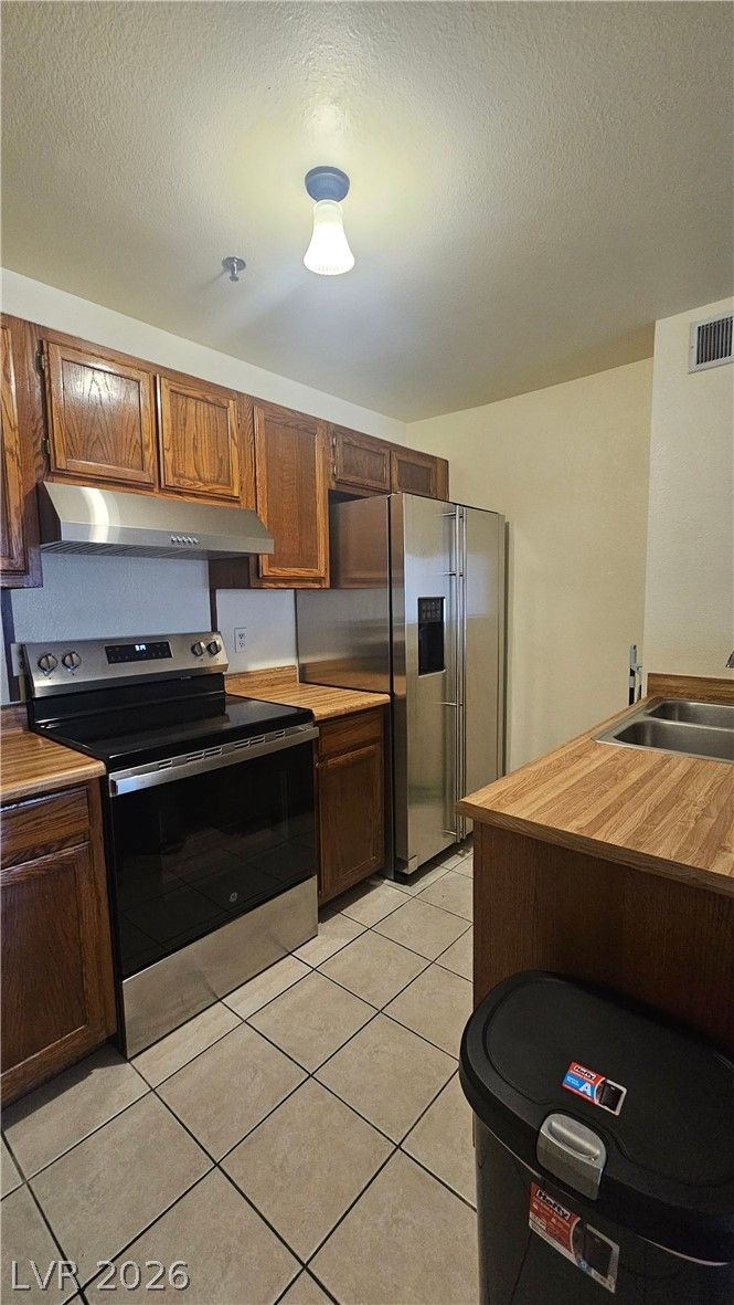 1361 East University Avenue 209 — photo 4 of 15