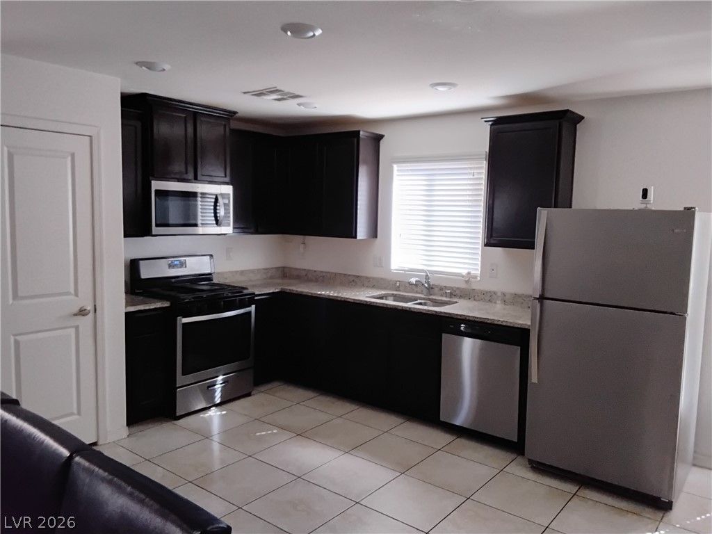 2468 Trumpet Creeper Street — photo 2