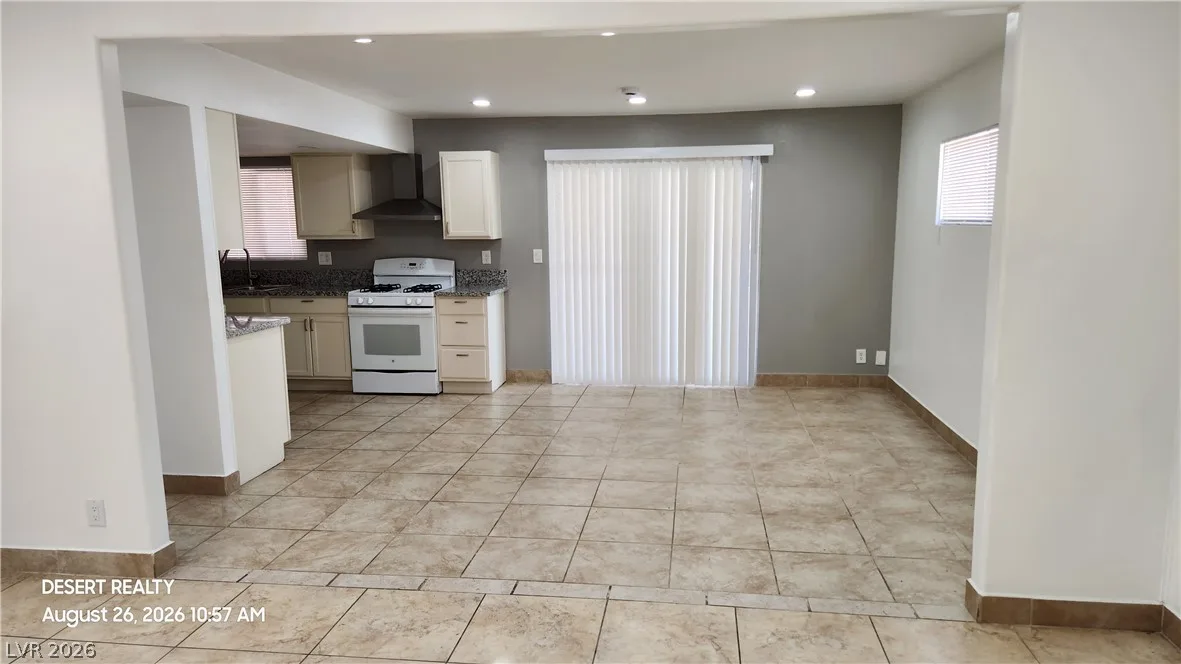 4709 Heidi Circle — photo 4