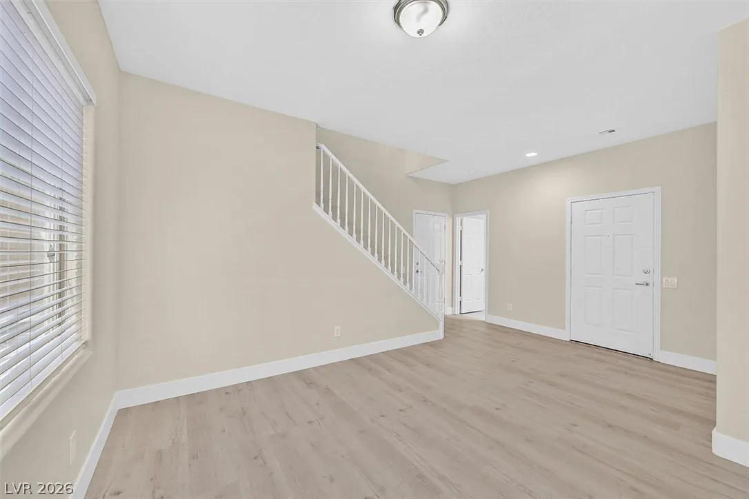 11825 Orense Drive — photo 4