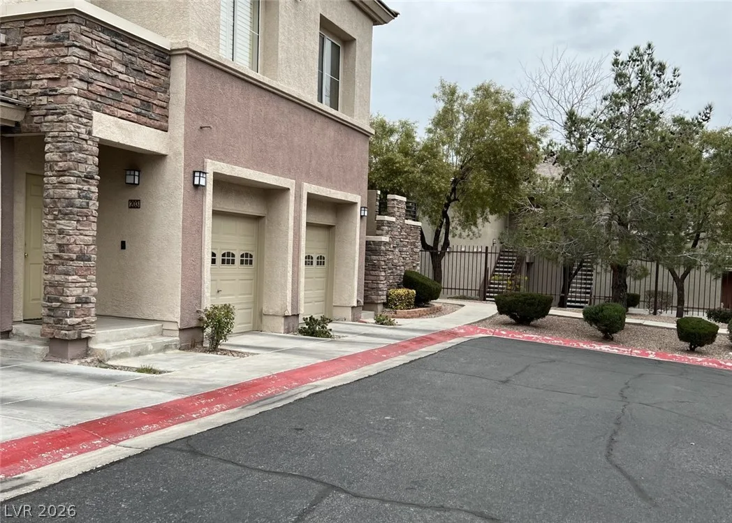800 Peachy Canyon Circle 103 — photo 2