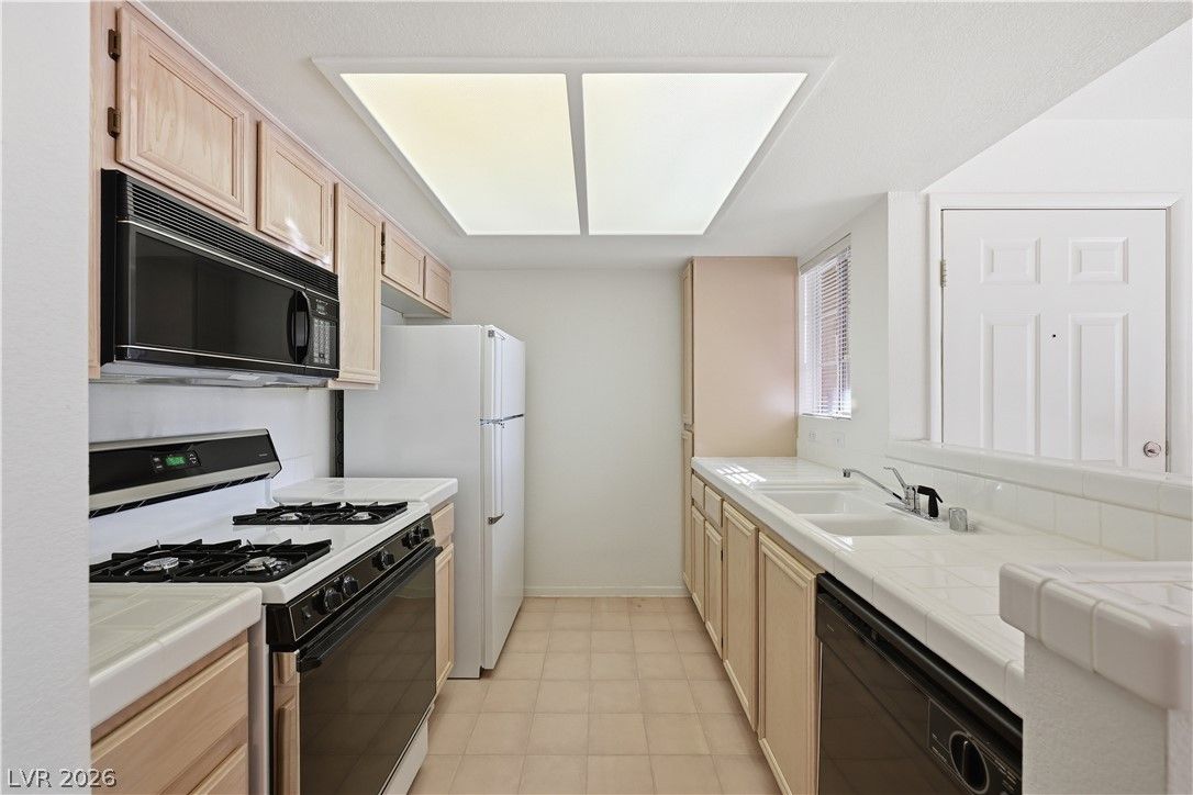 1908 Rio Canyon Court 206 — photo 5