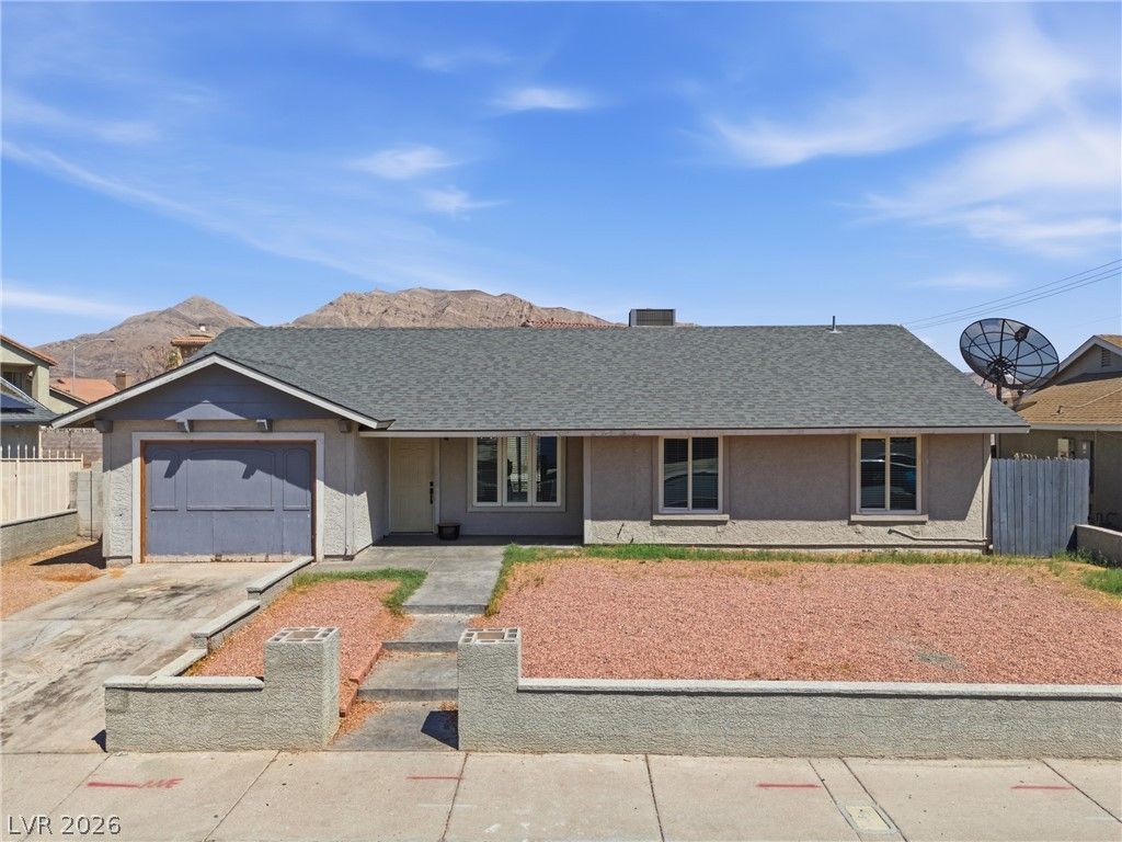 420 Battle Mountain Drive — photo 1