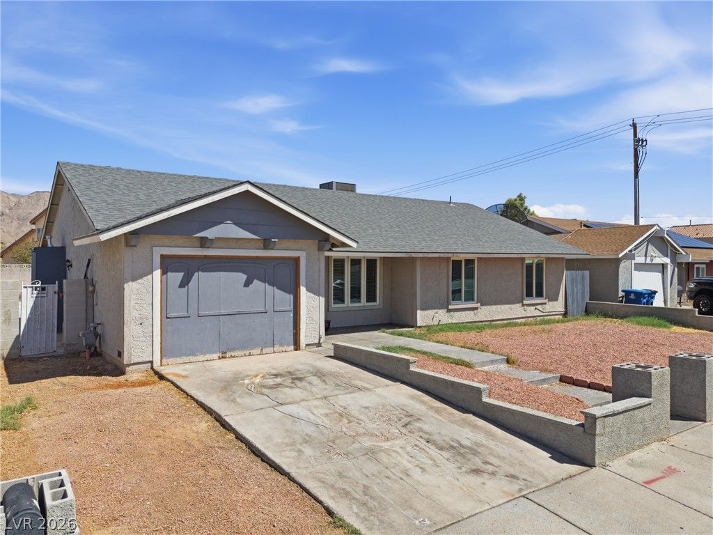 420 Battle Mountain Drive — photo 2
