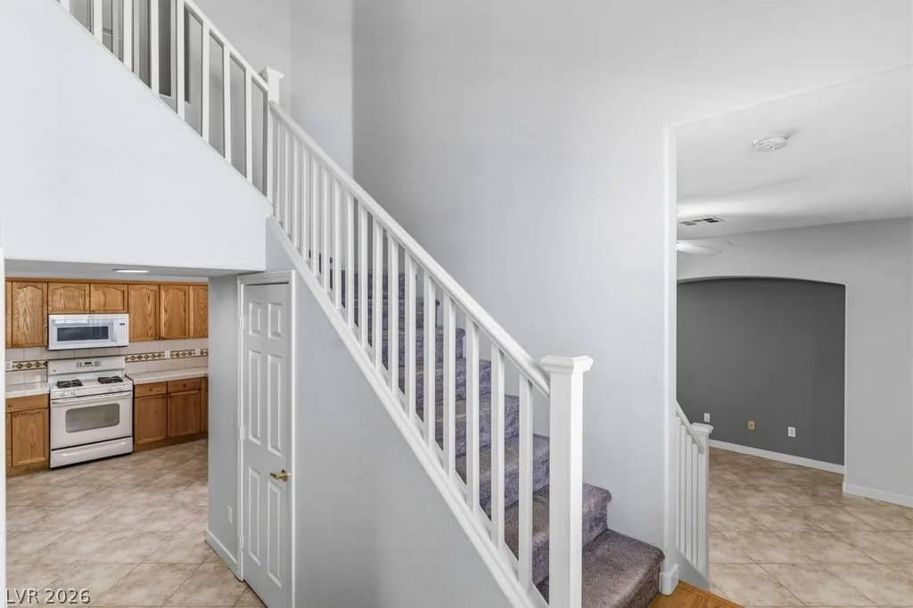 213 HEIPLE Court 0 — photo 5