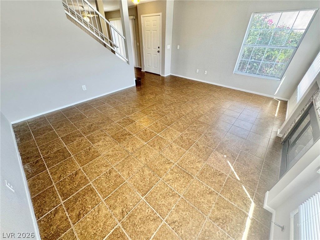 8456 Indigo Sky Avenue — photo 5 of 39
