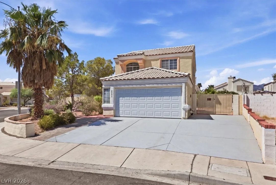 8208 Hydra Lane — photo 4