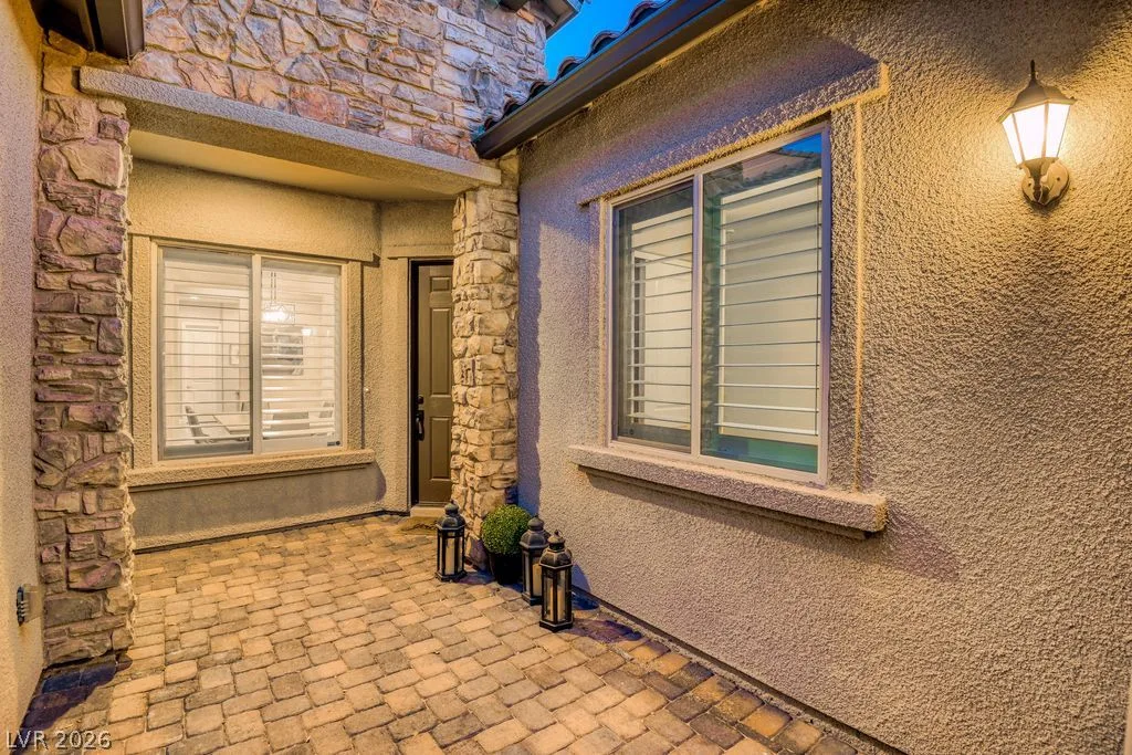 3553 Royal Fortune Drive — photo 2