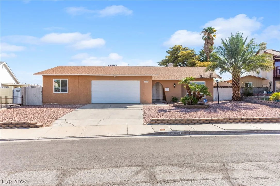 2503 Siesta Avenue — photo 2