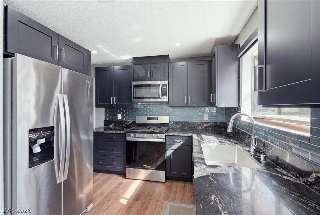 531 Chelsea Drive — photo 4