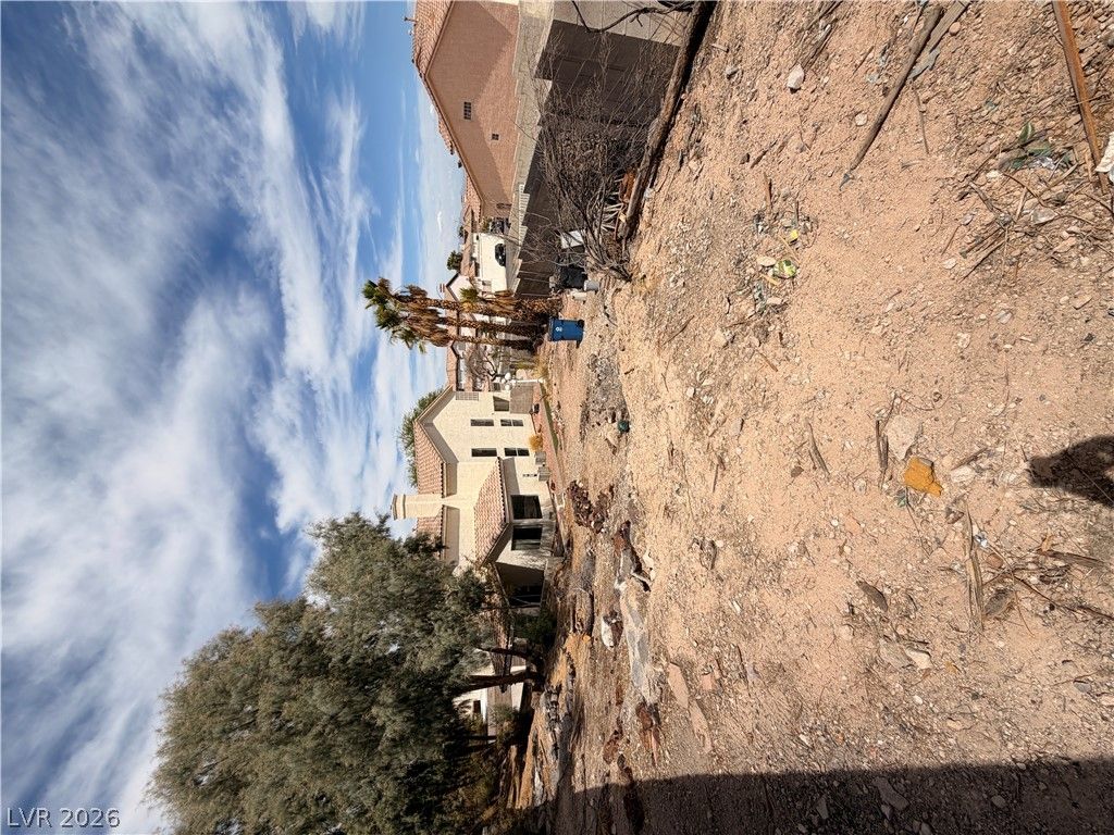 Photo 34