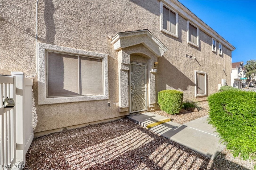 3047 Errol Flynn Street 103 — photo 5 of 38