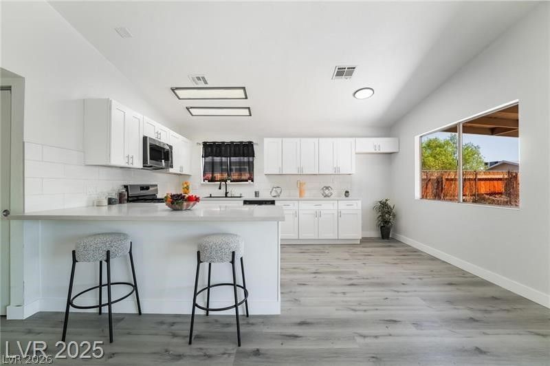 4452 Peterson Drive — photo 5