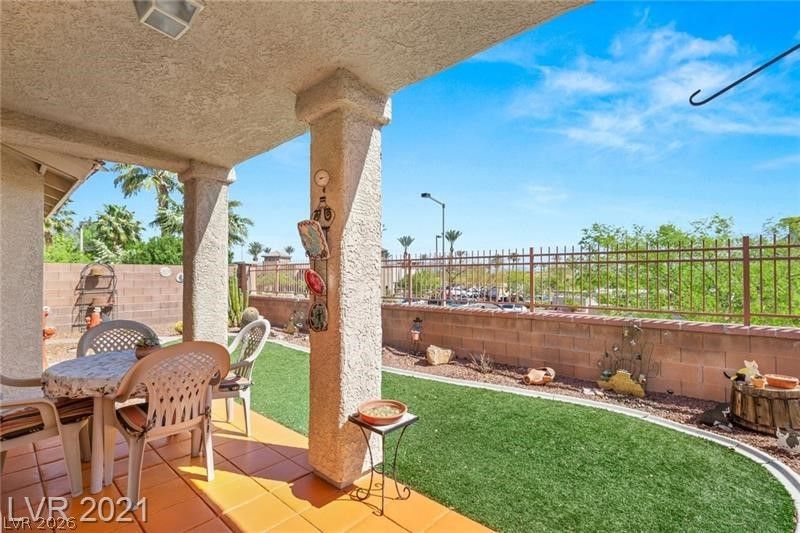 1644 Eagle Peak Way — photo 2