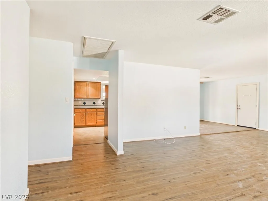 881 East Calvada Boulevard — photo 5