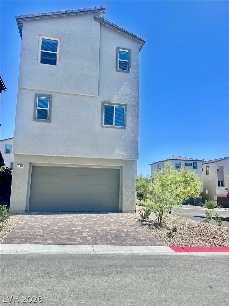 11622 Gambels Quail Avenue — photo 2