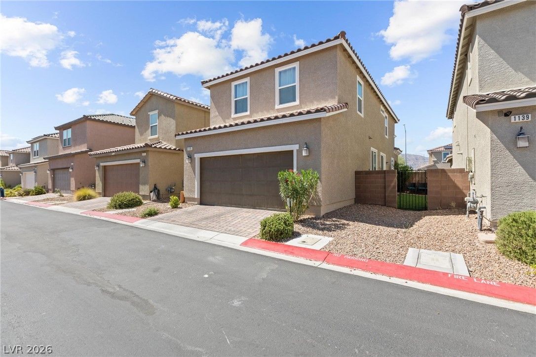 1135 Frye Mesa Avenue — photo 2 of 39