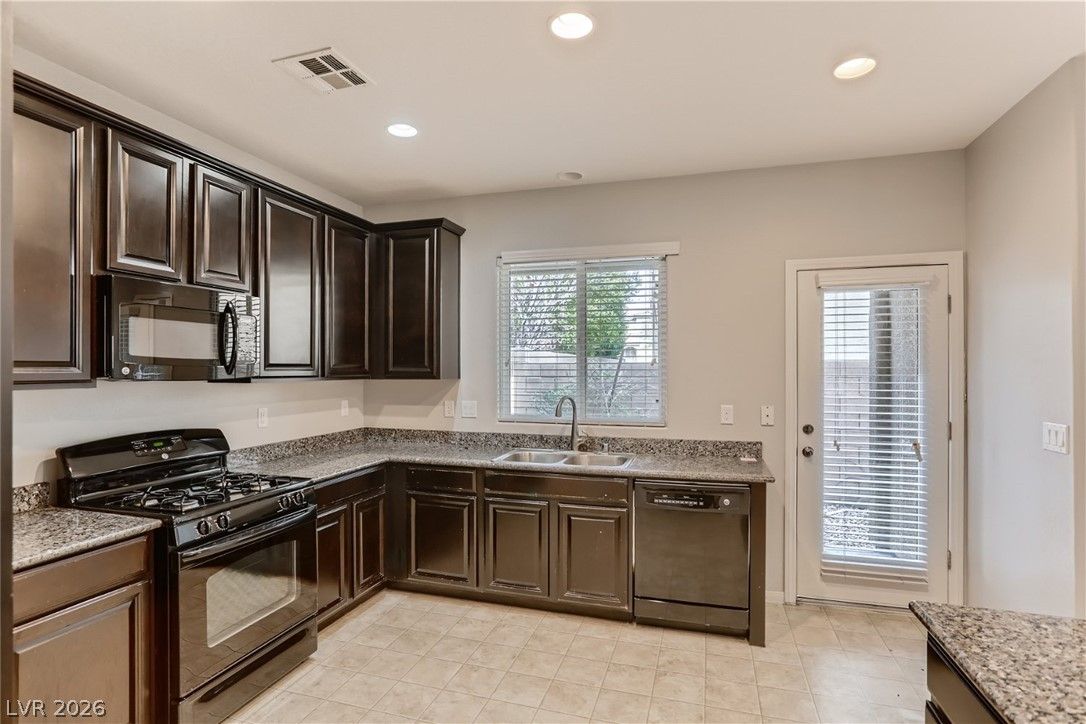 6208 Red Jamboree Court — photo 5 of 11