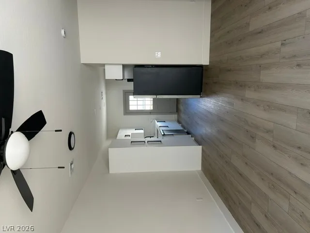 1060 Hall Avenue 1 — photo 3