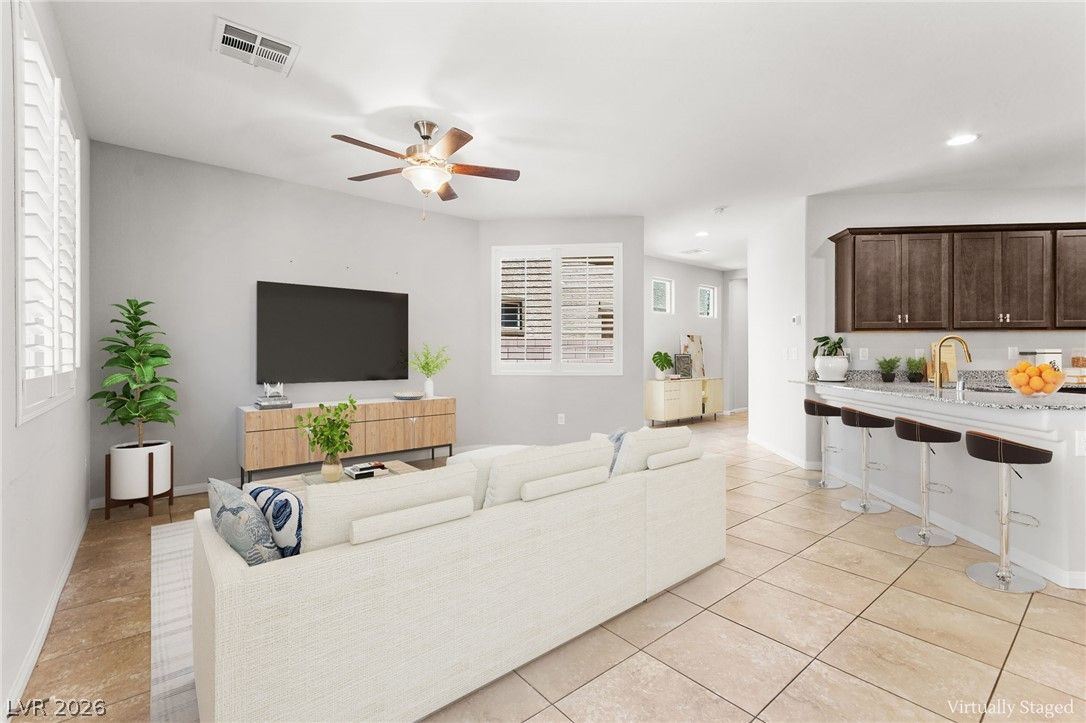 9225 Black Diamond Street — photo 2