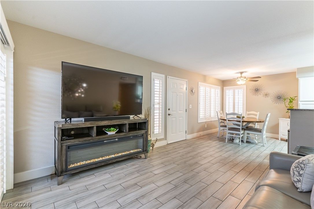 3174 Tarpon Drive 102 — photo 5 of 30