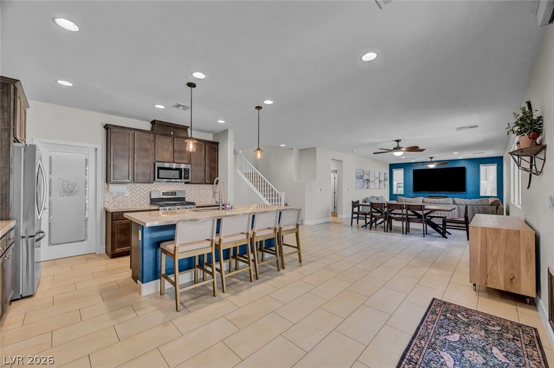 1502 Bryce Canyon Street — photo 4 of 36