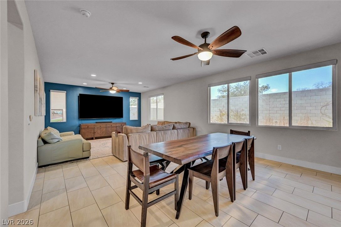 1502 Bryce Canyon Street — photo 5 of 36