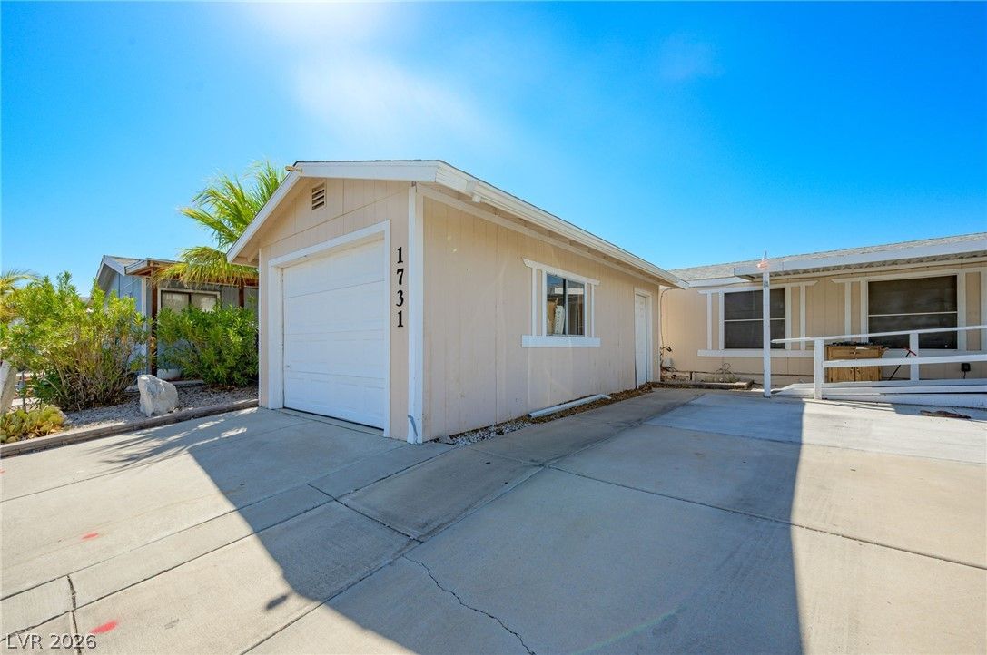 1731 Esquina Street — photo 3