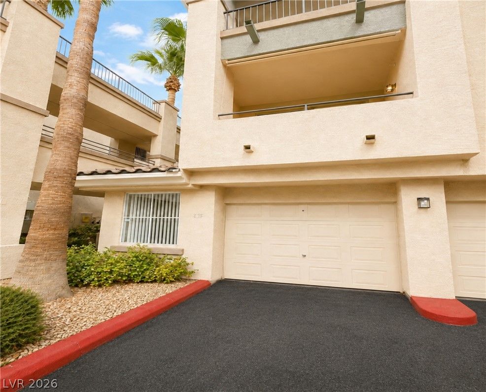7127 South Durango Drive 203 — photo 3