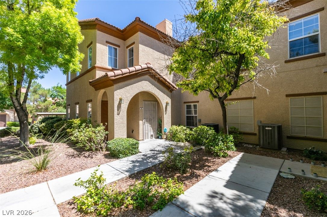 3822 Ormond Beach Street 101 — photo 2