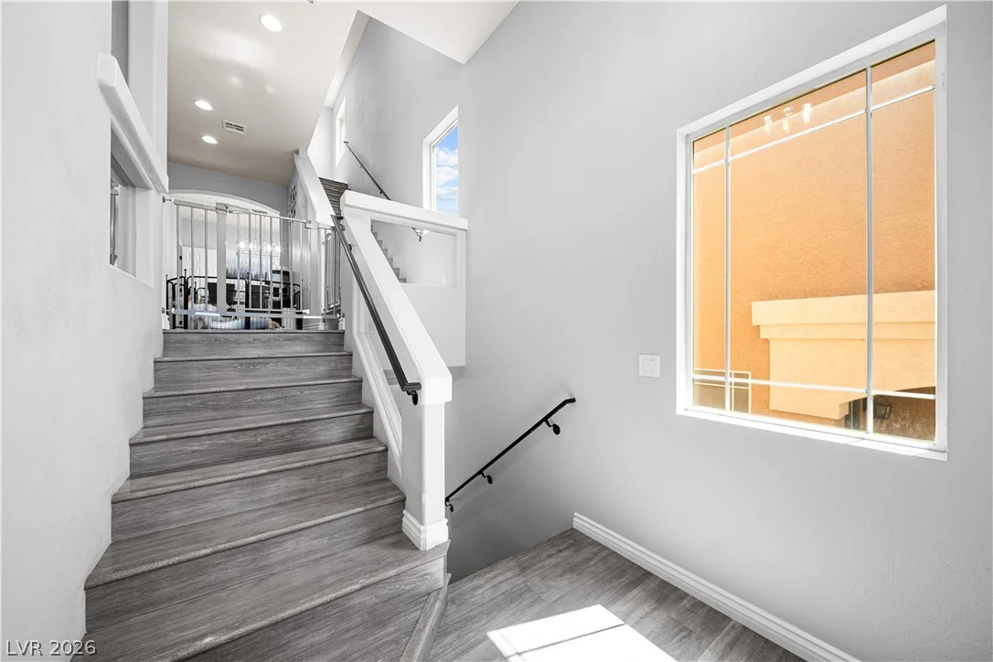 9420 Logan Ridge Court — photo 3