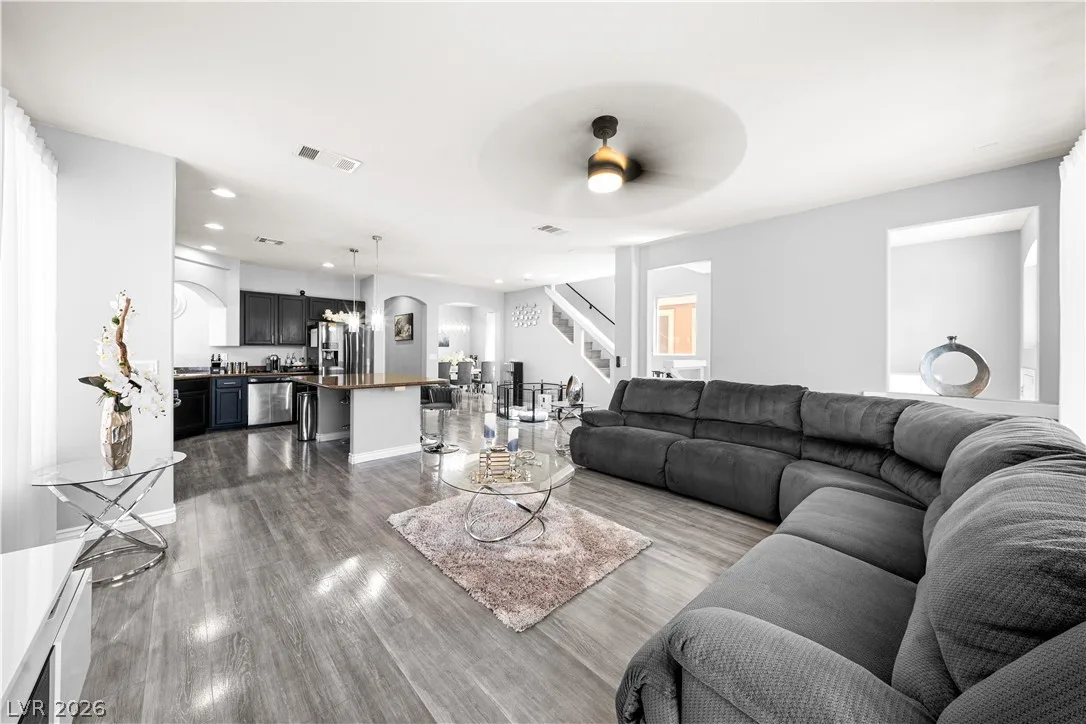 9420 Logan Ridge Court — photo 5