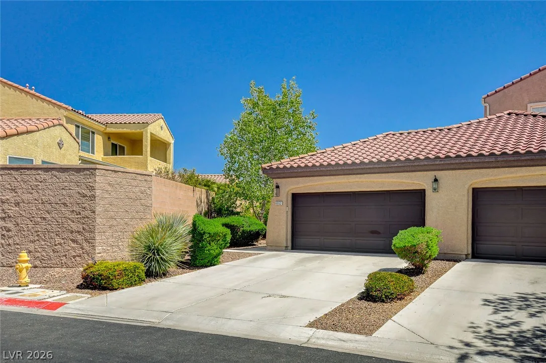8952 Sandy Isle Court — photo 2