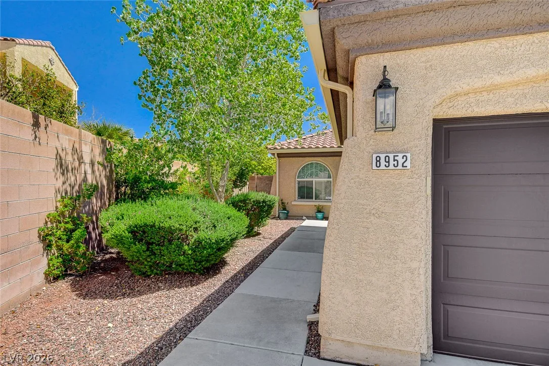 8952 Sandy Isle Court — photo 3