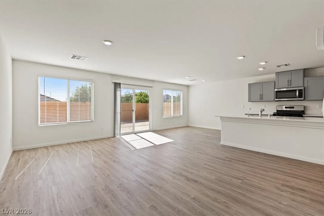5702 Sunset Sedona Street — photo 4